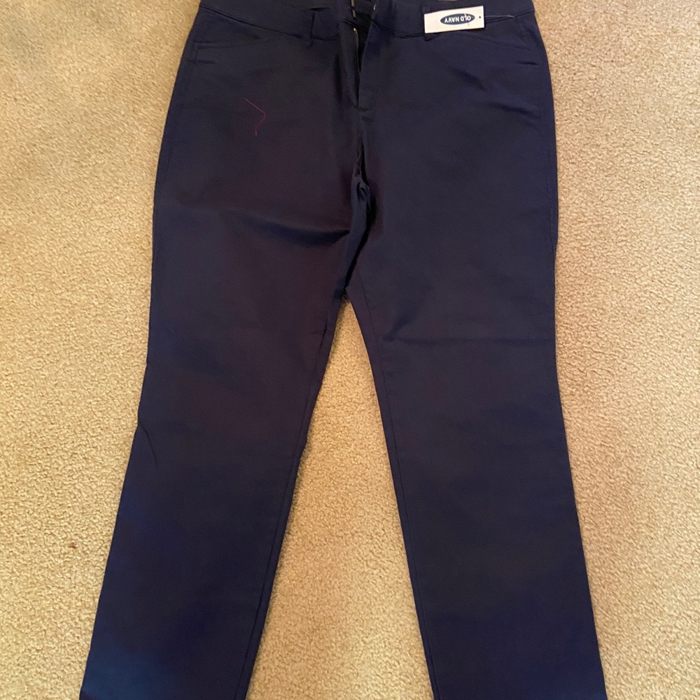 Old Navy Mid Rise Pixie 12 Ankle